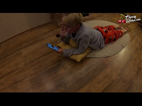 ❤️ Skør blondine suger kæmpe pik og hopper på den - analsex ❤❌ Porn video at da.xxxtophd.ru ❌️❤